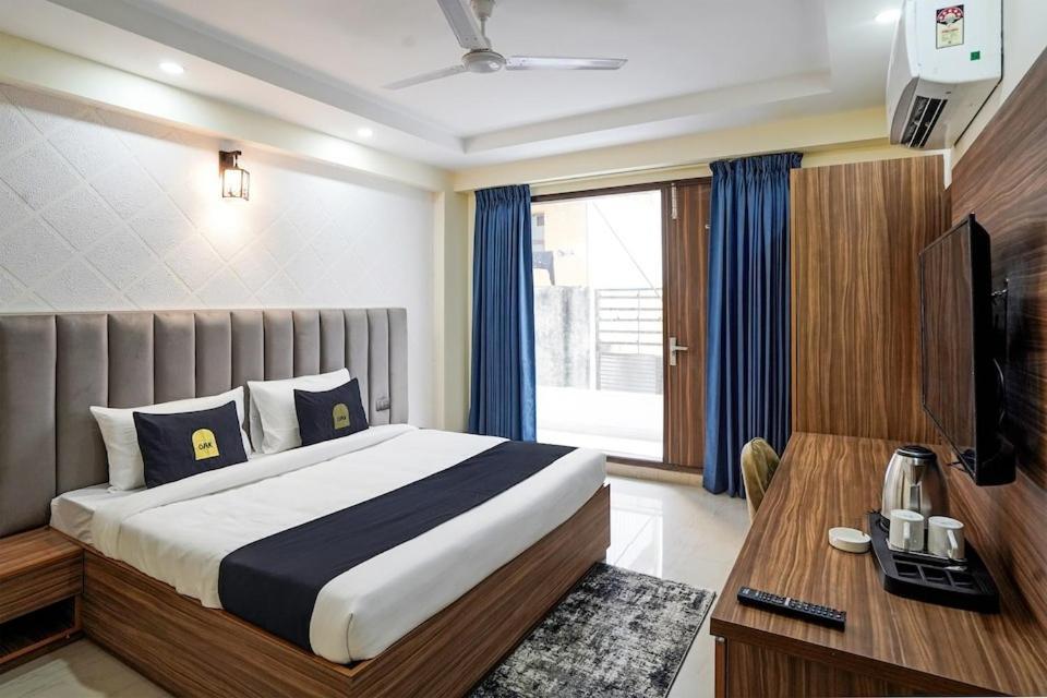 Dm 45 Near Huda City Centre Bed and Breakfast Gurgaon Exterior foto