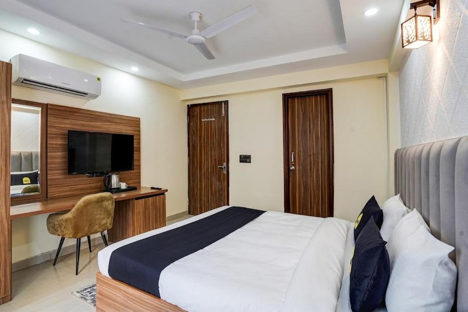 Dm 45 Near Huda City Centre Bed and Breakfast Gurgaon Exterior foto